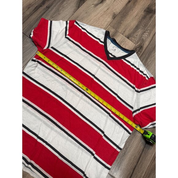 Gap Red & White Striped V-Neck T-Shirt XXL Made In Indonesia - Picture 3 of 5